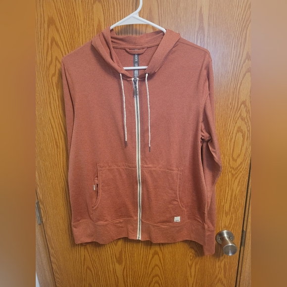 Vuori Tops - Vuori Halo Performance hoodie sz L NWOT